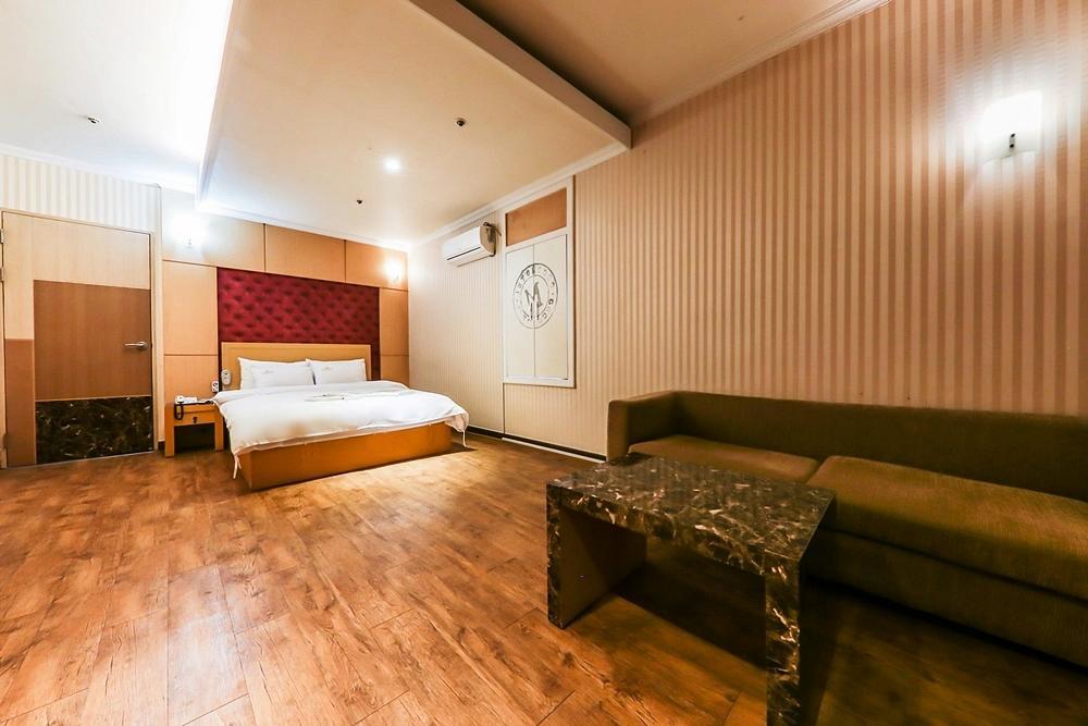 Coco Hotel Чхонджу Екстер'єр фото