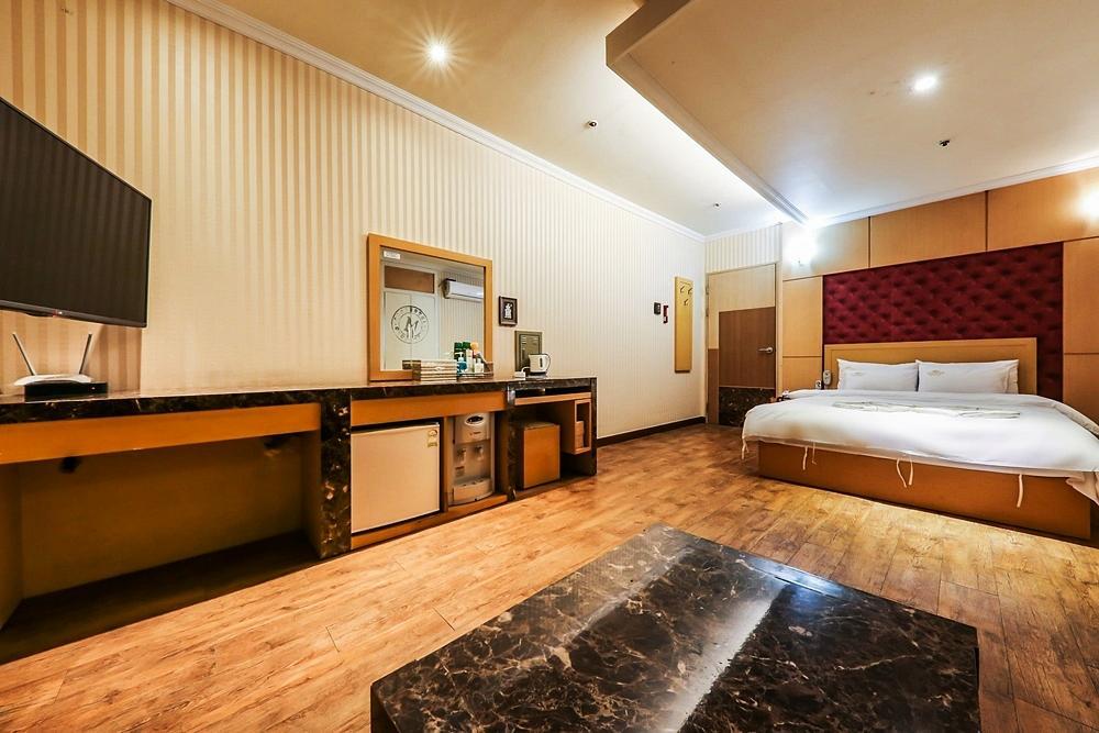 Coco Hotel Чхонджу Екстер'єр фото